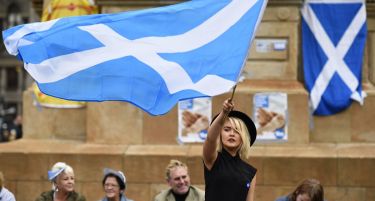 Заврши гласањето на шкотскиот референдум, гласачките ливчиња го кријат одговорот