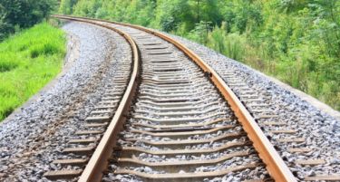 Каде во светот возењето со автобус и воз е најефтино?!