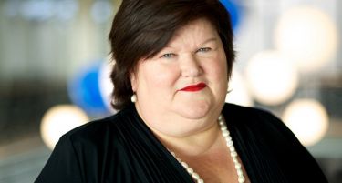 Министерка за здравство под критика на јавноста: „Премногу е дебела за функцијата!“