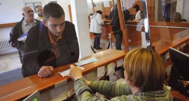 КРЕДИТИ: Побарувачката ќе расте!