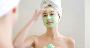 Направете си сами домашна маска за сува и комбинирана кожа