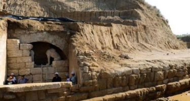 ДЕЈЛИ МЕЈЛ: Амфиполис сепак го крие гробот на Александар!