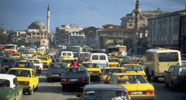 (ВИДЕО) Американски морнари нападнати во Турција