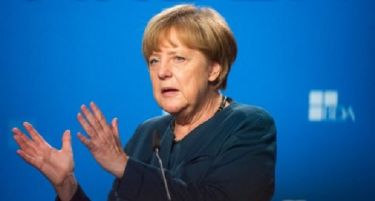 Меркел: Владата работи нормално и покрај шпионскиот скандал