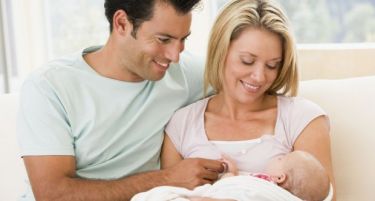 Пет необични особини кои сите сме ги наследиле од родителите!