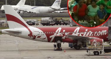 (ВИДЕО) Десетчлено семејство се спаси, пропуштајќи го кобниот лет на „Ер Азија“