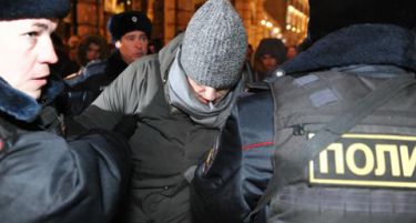 Уапсен противникот на Путин, човекот за кој велат дека му сее страв на Путин!