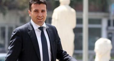 Заев го демантира професорот Димовски