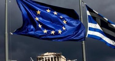 Грција бара одложување на плаќањата за обврзниците