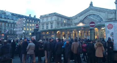 ПАНИКА ВО ПАРИЗ: Закана со бомба на најголемата железничка станица