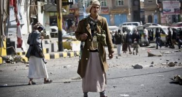 Бунтовниците ја зазедоа претседателската палата во Јемен