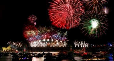 Светот ја испрати старата и ја дочека Новата 2015 година