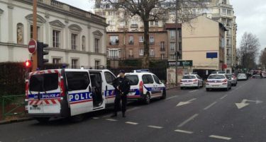 Застрелан полицаец пред резиденцијата на Оланд