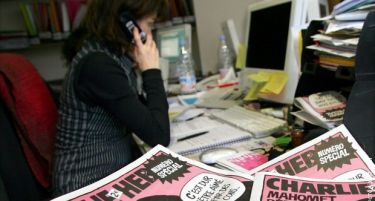 „Гугл“ му помага со милионски тираж на „Чарли Ебдо“