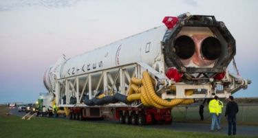 БИЗНИС СИ Е БИЗНИС: Американска компанија купува руски ракетни мотори за милијарда долари