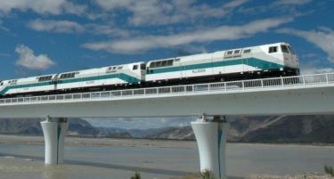 ВО ИНАТ НА ЗАПАДОТ: Кинезите прават пруга Пекинг – Москва