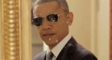 (ВИДЕО-ФОТО) Што прави Барак Обама кога мисли дека никој не го гледа?!