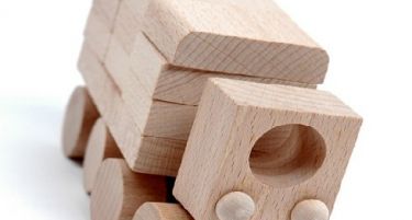 Волво бега од Русија!