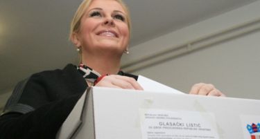 Хрватската претседателка ќе го преполови бројот на соработници