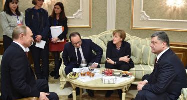 (ВИДЕО-ФОТО) Бисери од Минск: Путин скршил пенкало, на Меркел и се расипал телефонот, Лавров пушел како Турчин