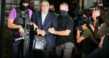 Почнува процесот против грчката „Златна зора“