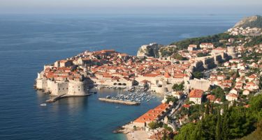 Кога нема Руси, добри се и Американците!