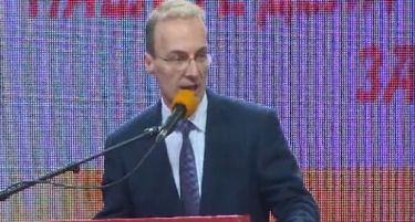 Милошоски: Во Атина, со учество на 3 дипломати од МНР, направен е договорот за смена на името