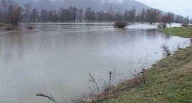 Новите дождови нов проблем за аграрот, земјоделците бараат да се забрза постапката за обештетување