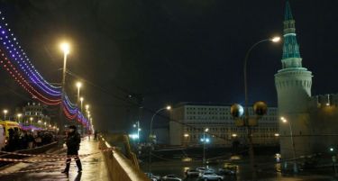 Најдени два пиштола до местото на убиството на Немцов