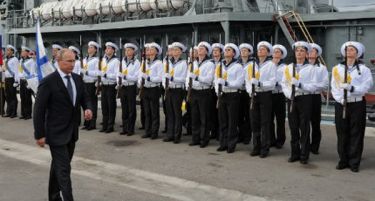 Путин: Обидите за препишување на историјата е со цел поткопување на Русија