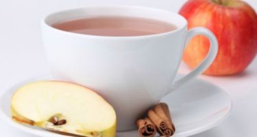 Комбинацијата од зелен чај и јаболка штити од срцеви заболувања и рак
