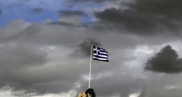 Грците изнеле 7 милијарди евра во април