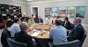 Меркел: Враќањето на Русија во Г8 засега е невозможно