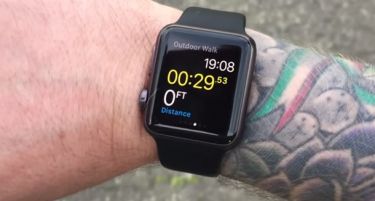 (ВИДЕО) „Apple Watch“ не работи добро со тетовирани раце