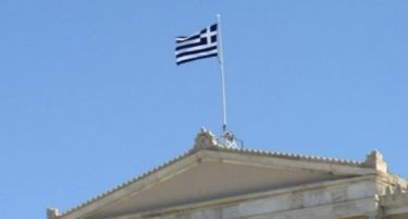 Договорот за Грција – со нејасен крај