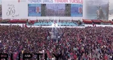 (ВИДЕО) Најмасовен собир во Истанбул: Турците слават 562 години од освојувањето на Константинополис