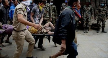 (ВИДЕО) Жртвите во Непал се пет, во Индија – двојно повеќе