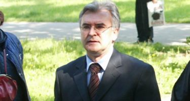 ЗА ДУШЕВНА БОЛКА: Верушевски бара од државата 71 илјади евра