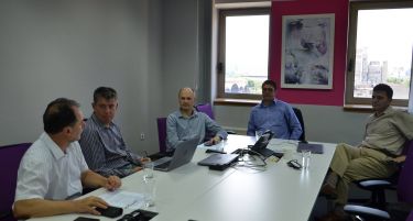 ЕДЕН ДЕН СО ТИМОТ НА НЕОКОМ: Македонски исчекор во високата технологија!