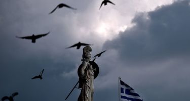 Грчките проблеми во пет графикони