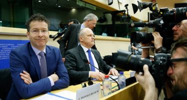 Еврозоната ги доби мислењата на ЕЦБ и ММФ за новите грчки предлози