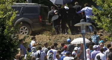 (ВИДЕО) Вучиќ: Српски хулигани ги почнаа провокциите во Сребреница