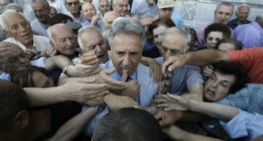Ципрас отстапува, сака договор со кредиторите