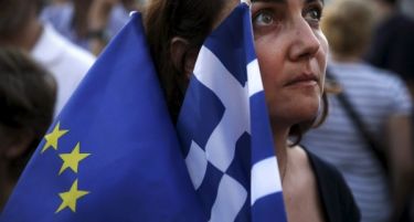 Топ темата во грчкиот печат: „Спасувачкиот план“