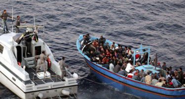 Турција спасила над 18 000 бегалци во Егејското Море за еден месец