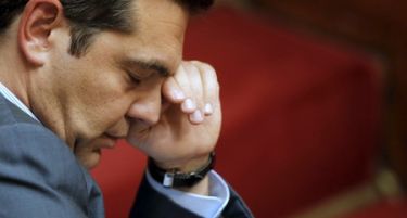 Грција го одобри договорот, Ципрас не жали за “компромисот со доверителите”