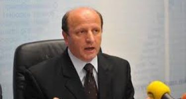 Народниот правобранител смета дека наставнички може да носат шамија во училиште