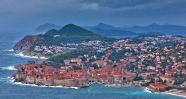 (ВИДЕО) Силно невреме го зафати Дубровник