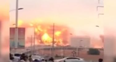 (ВИДЕО) Експлозија избувна во хемиска фабрика во Кина