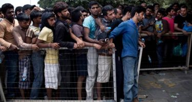 Вака Грција го решава проблемот со мигрантите на Кос